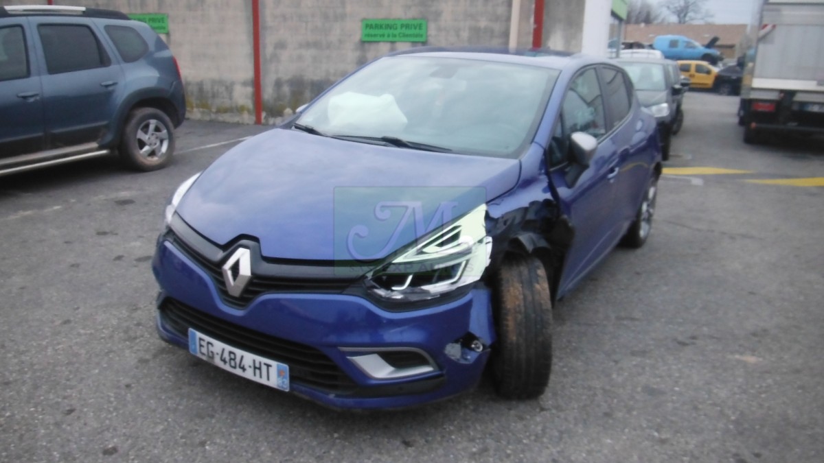 RENAULT CLIO IV INTENS ENERGY TCE 120 Véhicule