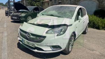 CORSA E