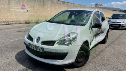 CLIO III 1.2I 16V 75