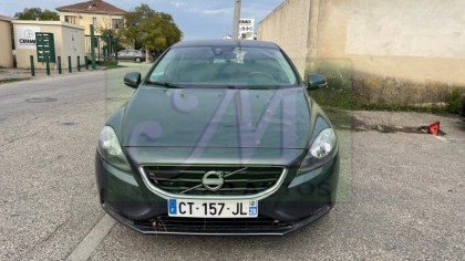 V40