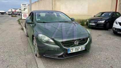 V40